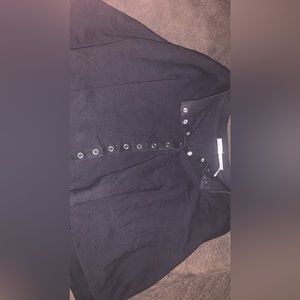 Back skirt with snap on/off buttons right on the front going down the middle